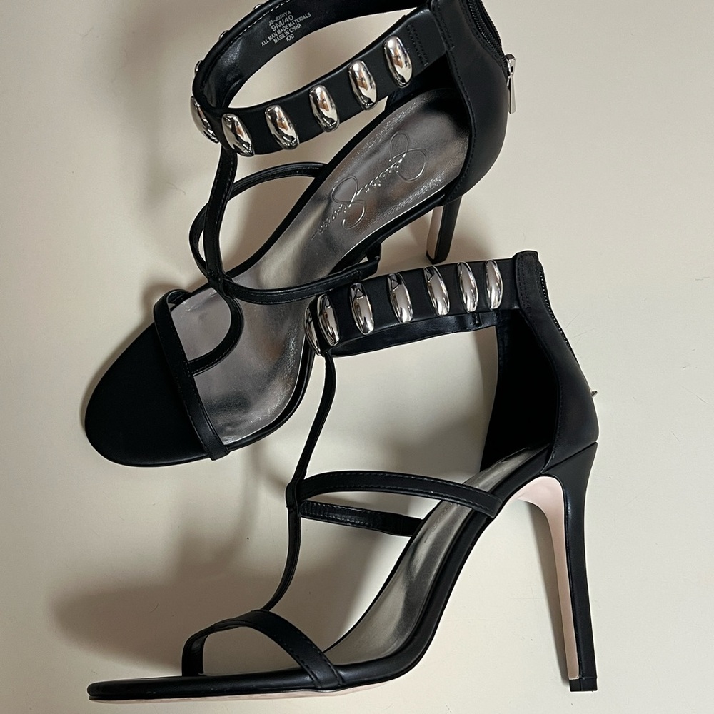 Black heels by Jessica Simpson